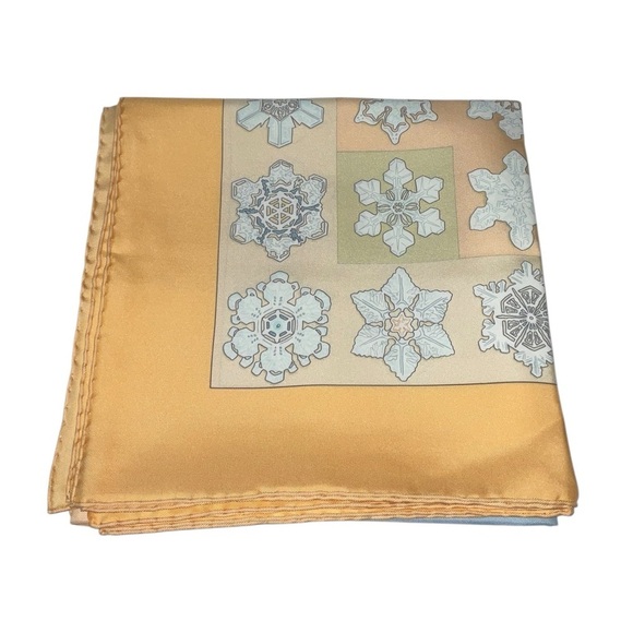 Hermes Carre Silk Scarf "Feux de l'Hiver" by Christiane Vauzelles 90cm NWT/Box - Picture 9 of 16